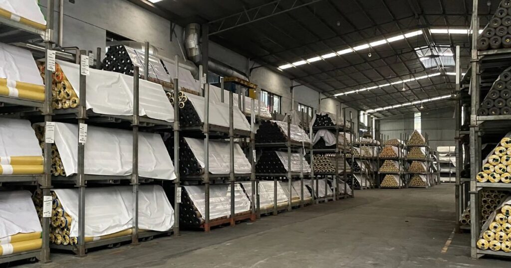 Custom Tarpaulins for Dubai Businesses